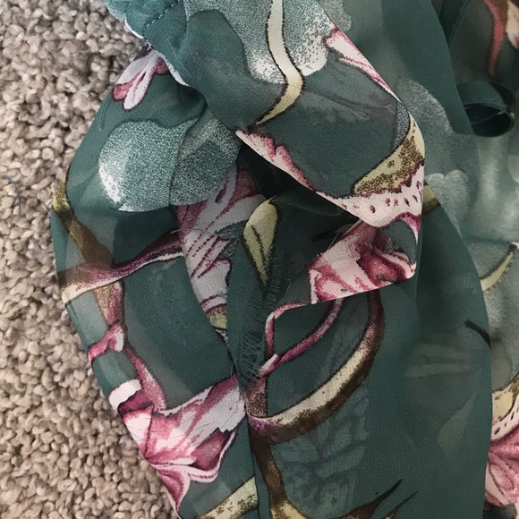 Lucca- Kassie Ruffle Drawstring Romper - Picture 4 of 4